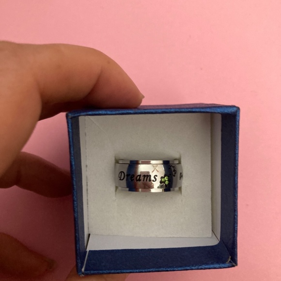 Green Austrian Crystal Dreams Ring - Picture 5 of 6